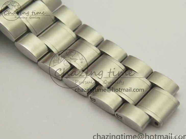 0114 Speedmaster Moonwatch OMF 1:1 Best Edition Black Dial Orange Hand on SS Bracelet A Timeless 8044